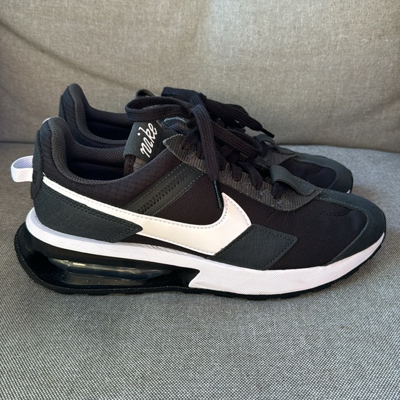 Nike Air Max Pre-Day - Black/Anthracite/White Men’s 7.5 - Picture 3 of 16